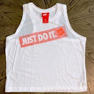 XS NIKE ATHLETIC TOP